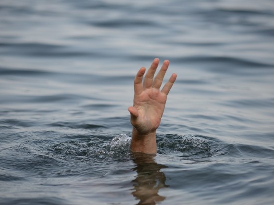 В заливе Ангары в Иркутске утонул подросток