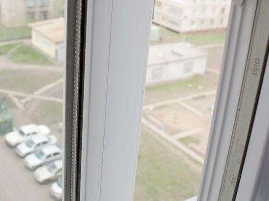 Очередной случай падения ребенка из окна произошел в Иванове