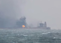 По информации ряда ближневосточным СМИ, против двух нефтеналивных танкеров, получивших повреждения в зоне Персидского залива, были применены противокорабельные ракеты
