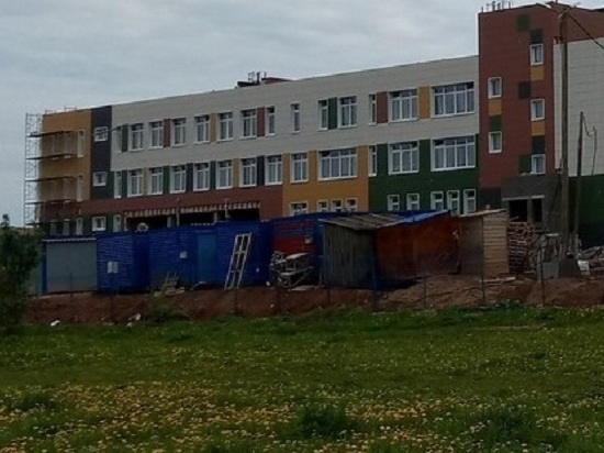 Кировчане решили "простимулировать" строительство школы в Чистых прудах пикетом