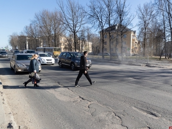 До 15 октября в Пскове должна быть отремонтирована улица Юбилейная