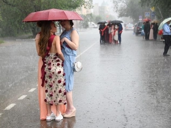 Шествие выпускников в Чите отменили из-за непредсказуемой погоды