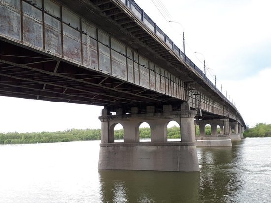 Мост в Омске хотят обезопасить для пешеходов