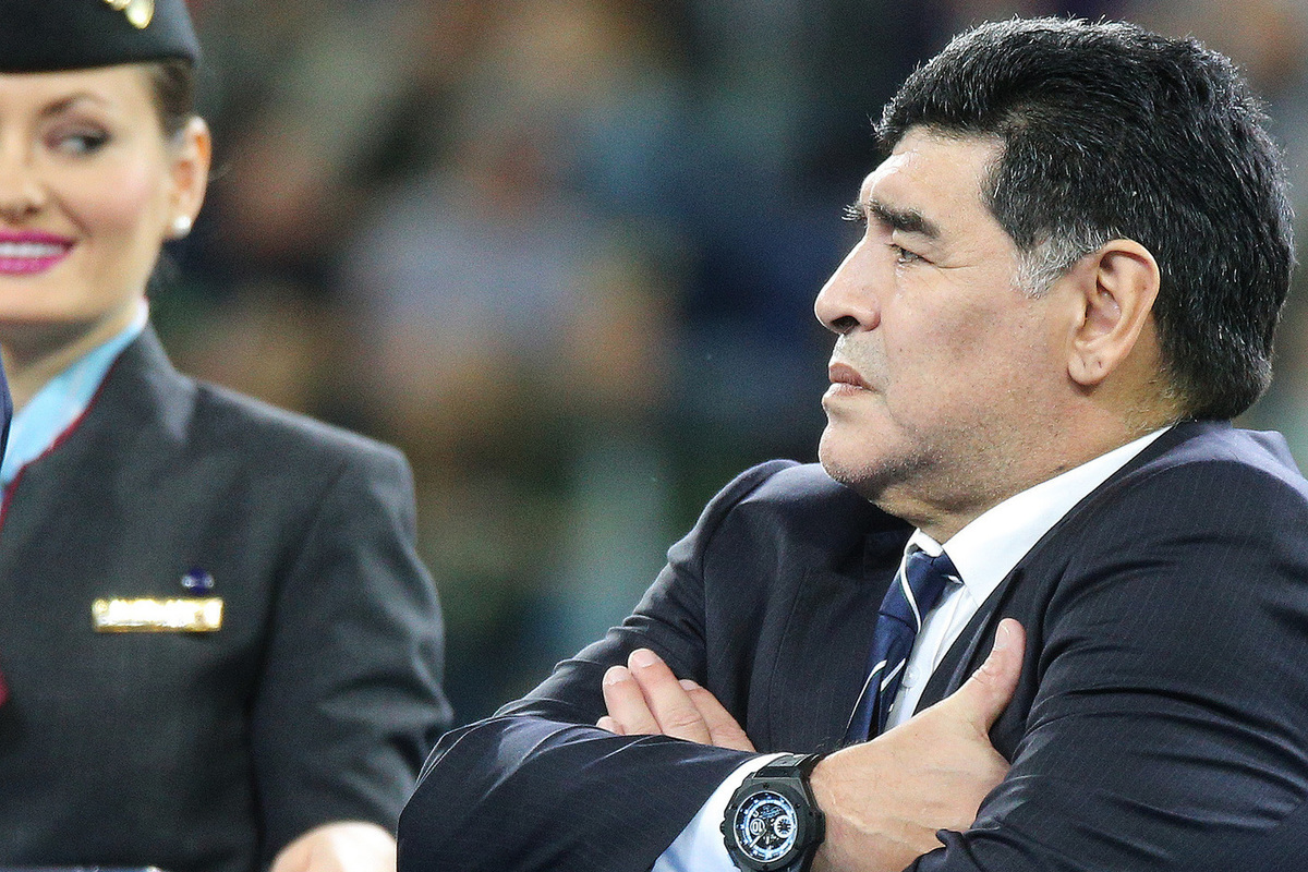Марадона - игрокам сборной Аргентины: "Вы оскорбляете нашу форму"