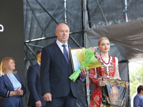 Председатель Законодательного собрания принял участие в открытии фестиваля «Золотая Хохлома»