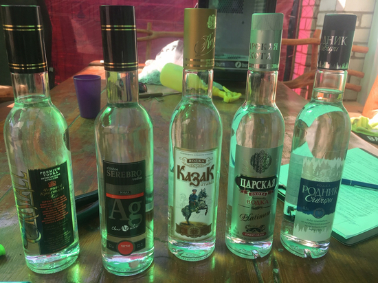 Полтонны липового алкоголя нашли полицейские у жителя Тверской области
