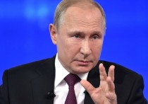 Президент Владимир Путин в ходе "прямой линии" кратко ответил на вопрос о представленном накануне докладе расследователей по делу о крушении Boeing рейса MH17 в Донбассе в 2014 году