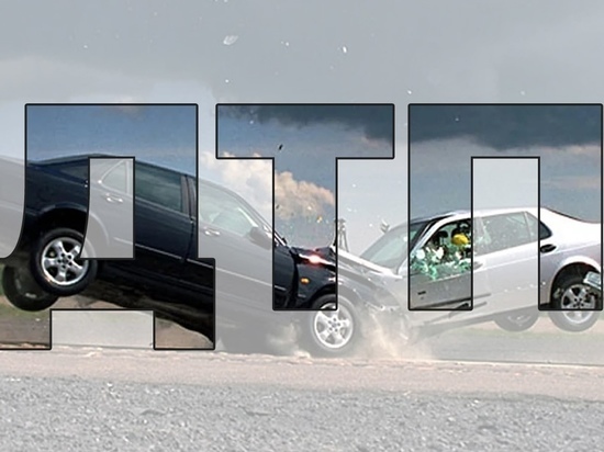 В Смоленске на рынке "Лексус" задним ходом сбил женщину