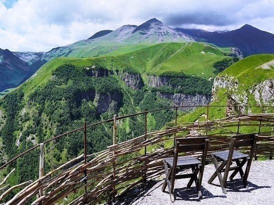 В Тбилиси расстроены решением российских властей запретить полеты и продажу турпутевок