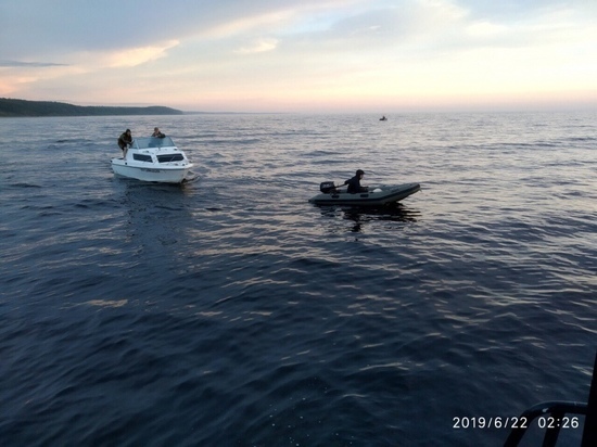 В Белом море спасли рыбаков