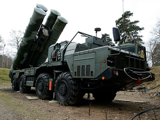 Чавушоглу: Турция купила у России С-400 вопреки угрозам США Чавушоглу: Турция купила у России С-400 вопреки угрозам США