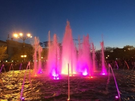 Полиция ищет вандалов, сломавших новый читинский фонтан