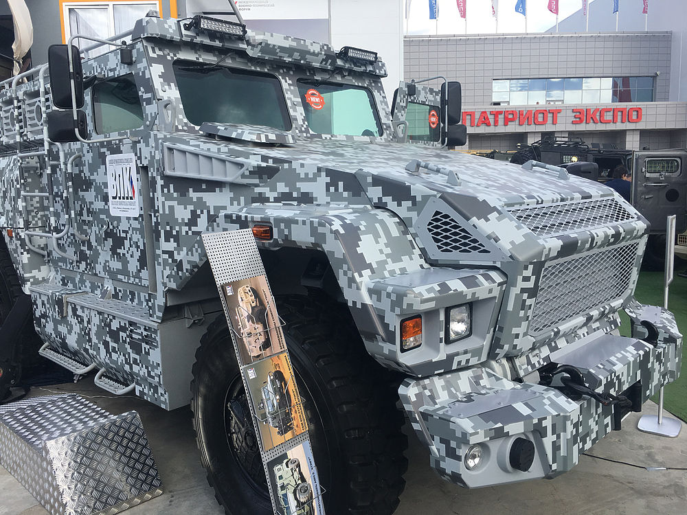 Шойгу открыл военно-технический форум «Армия-2019»:  на «охоту» вышел «Тигр-II»