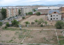 На прошлой неделе сайт администрации города Улан- Удэ сообщил, что проблема с земельным участком на Кабанской, 2а, решена в пользу жильцов