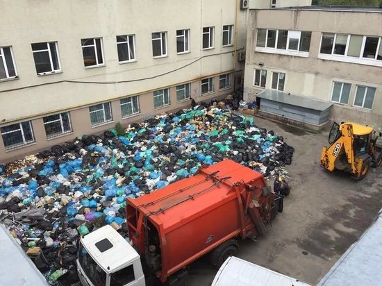Регоператор назвал виновного в ситуации с мусором в Верхней Салде, о которой сообщили Путину