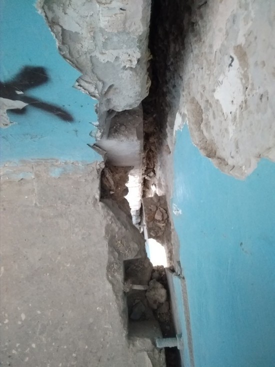 Жители Надыма боятся вселиться в «аварийный» дом после ремонта