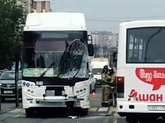 В Ростове произошло массовое ДТП с автобусами