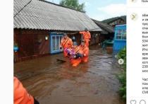 В Иркутской области из-за обильных осадков и подъемов уровня рек затопило 20 населенных пунктов в Нежнеудинском, Тайшетском и Тулунском районе