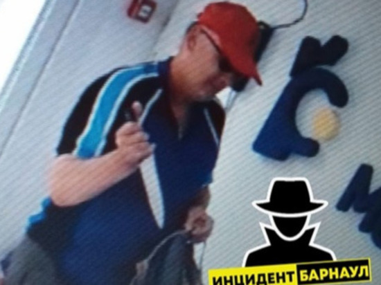 Мужчина с ножом атаковал офис микрозаймов в Барнауле