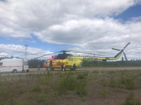 В Карелии врачи вылетали на вертолёте к пациенту с открытой травмой живота