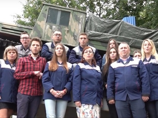 Рабочие Ярославского моторного завода зачитали рэп против санкций