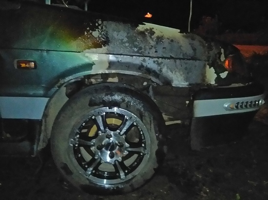 Соцсети: 6 машин в Узловой за ночь сгорели из-за поджога