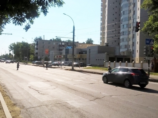 В Липецке перенесут светофоры и "зебры"