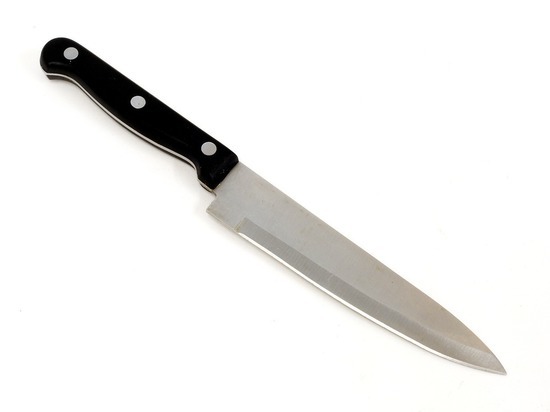 В Рославльском районе женщина зарезала ножом своего двоюродного брата