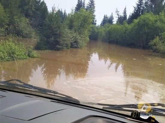 Из-за разлива рек в Красноярском крае закрыты несколько загородных дорог