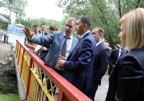 В Кургане 28 июня с официальным рабочим визитом побывал министр природных ресурсов и экологии России Дмитрий Кобылкин