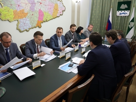 Шумков обсудил увеличение рейсов и стоимость билетов при вылетах из курганского аэропорта