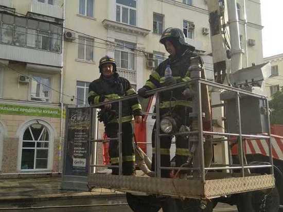 В МЧС сообщили о ликвидации огня на обоих крупных пожарах в Краснодаре