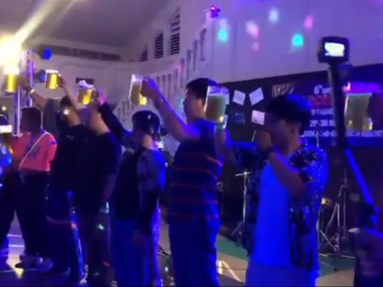 Мужчина залпом выпил литр пива и умер