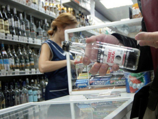 Ярославец предстанет перед судом за употребление алкоголя за чужой счет