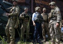Президент Украины Владимир Зеленский 5 июля отправился с рабочей поездкой в Донбасс, в рамках которой планируется посещение Славянска и Краматорска