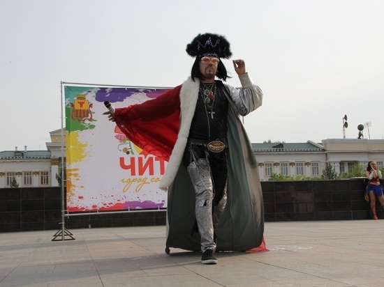 «Филипп Киркоров» и «Деревня дураков» победили на косплей-фестивале в Чите