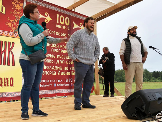 Роль закладного камня на первом в Псковской области сырном фестивале досталась кусочку санкционного продукта, который провёз под полой через таможню Его Королевское Величество