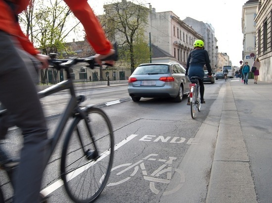 В Германии в три раза повысят штраф за парковку на велосипедной дорожке