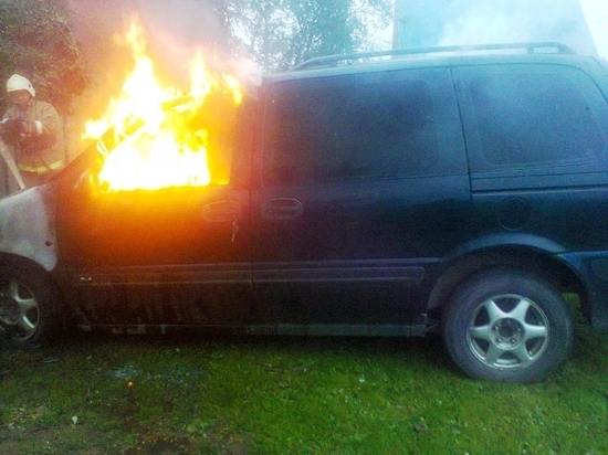 В Острожном сгорел автомобиль