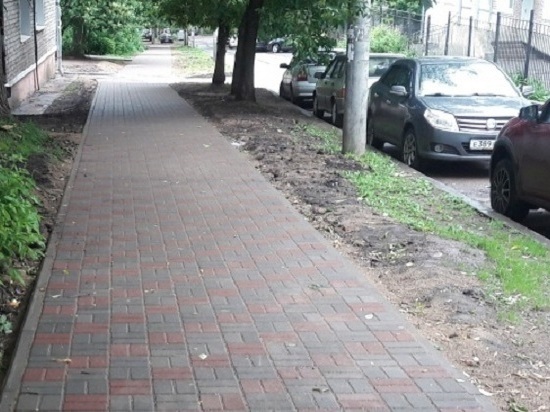 На одной из кировских улиц впервые за 43 года сделают тротуары