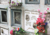 Неприятный сюрприз для тех, чьи родственники захоронены в урнах на Донском кладбище: в ближайшие годы старейший в России колумбарий может быть радикально переделан