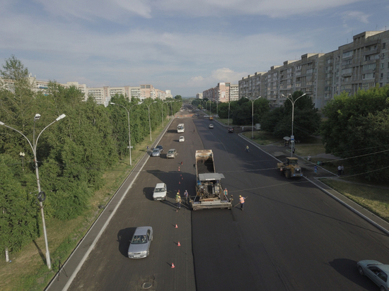 Реконструкция проспекта Первостроителей в Комсомольске-на-Амуре ведется в круглосуточном режиме