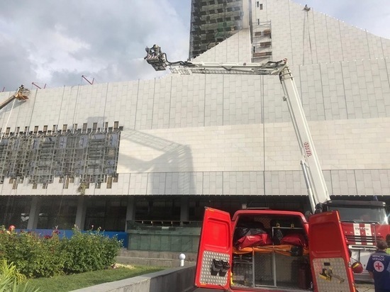 В Ростове горит музтеатр