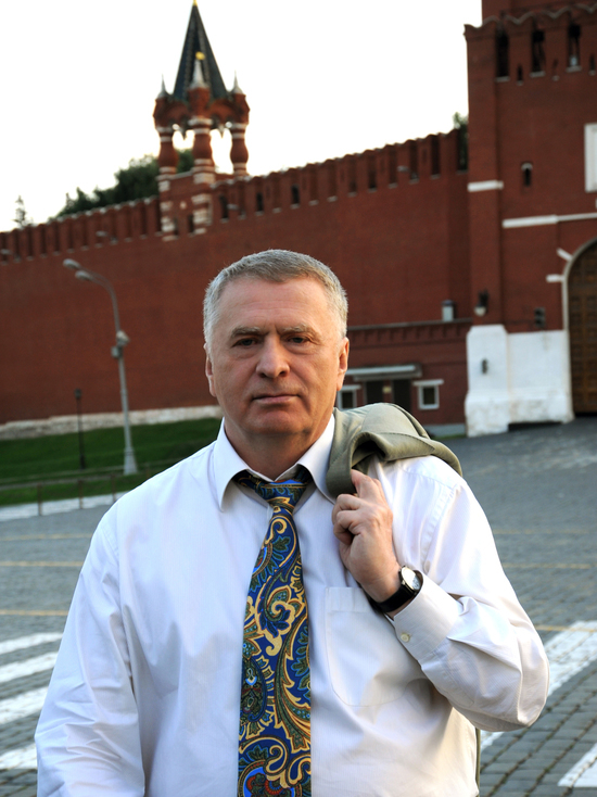 Жириновский: чиновники сами взорвут обстановку!