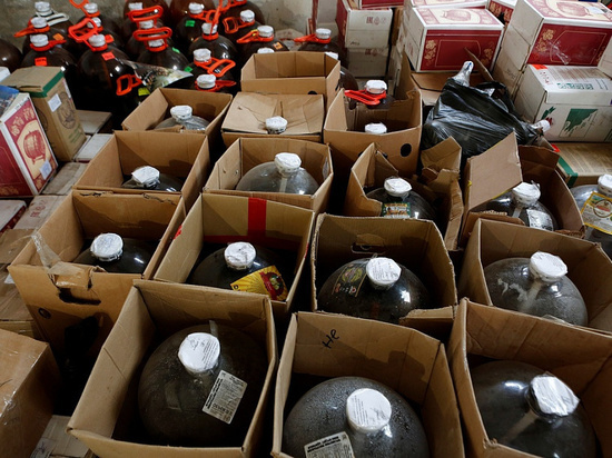 В Краснодарском крае за полгода изъяли почти 5 тысяч литров незаконного алкоголя