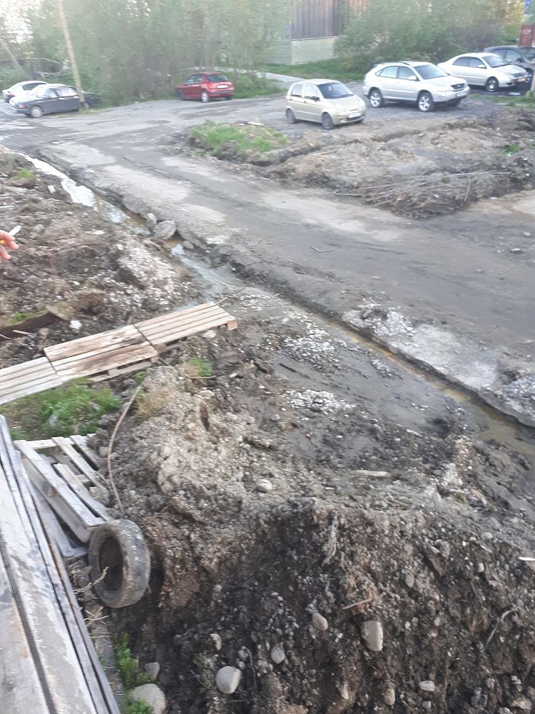 Горе-ремонтники на Ямале: как выглядит неудачный ремонт дорог