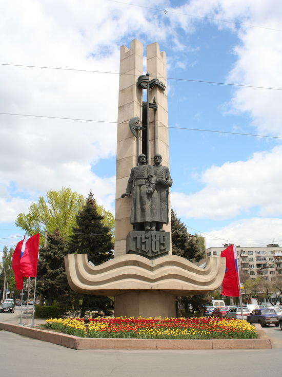 Памятник основателям Царицына отреставрируют к сентябрю