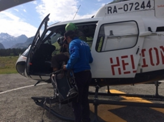 Спасатели выручили травмированную в горах Кабардино-Балкарии туристку из Самары