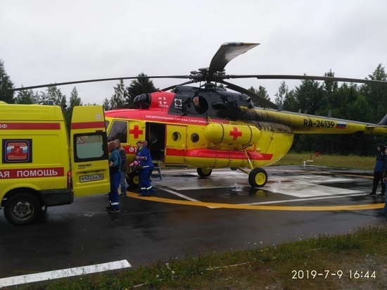 Врачи вылетали на вертолёте для оказания помощи жительнице Карелии после родов