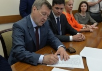 Фаворит кампании по выборам мэра Новосибирска Анатолий Локоть подал документы в горизбирком для участия в выборах, которые состоятся 